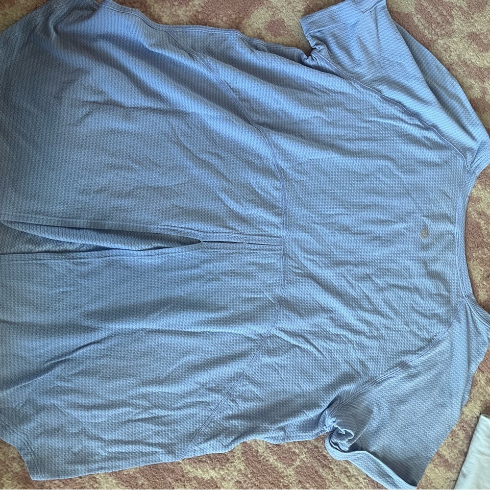 Lululemon Tee - Picture 3 of 3
